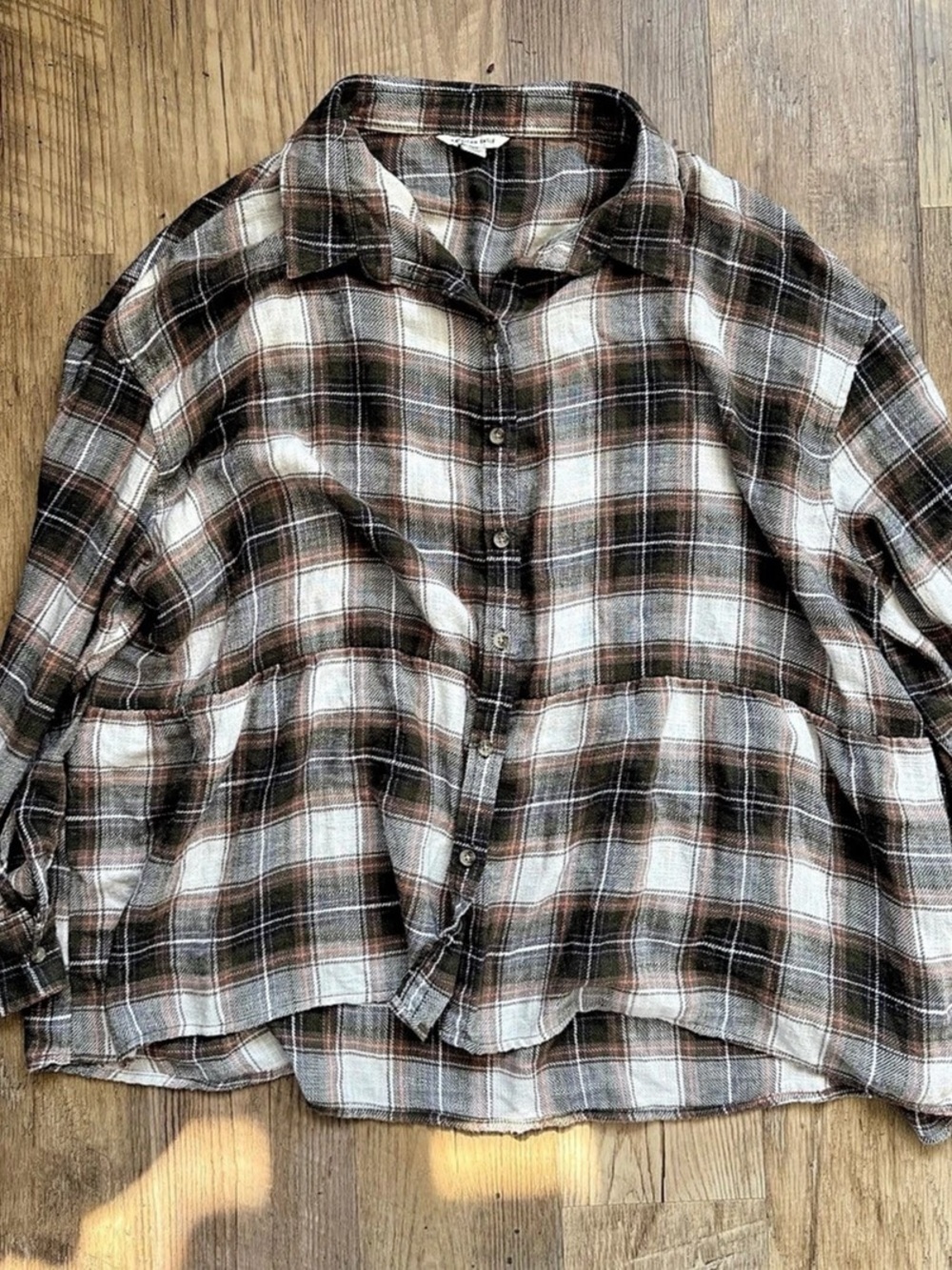 American Eagle Plaid Rayon Button Down in Brown & White Large